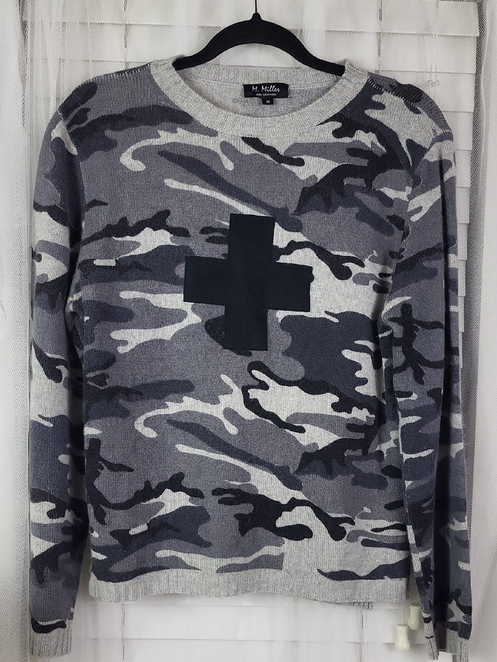 M. Miller cashmere Gray Camo Crewneck Sweater with Cross Graphic. Size M‎